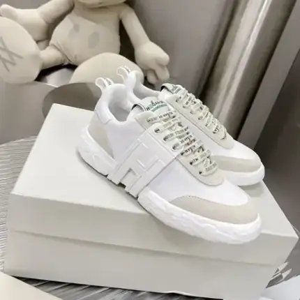 Hogan Chunky Sneakers [4 styles], versión blanca